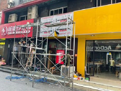 吉水制作广告招牌如何避免它发黄？